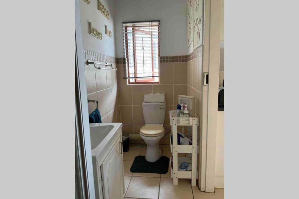 Cozy Guest Suite With Private Access Roodepoort Exterior foto