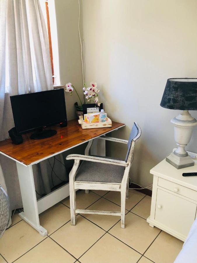 Cozy Guest Suite With Private Access Roodepoort Exterior foto